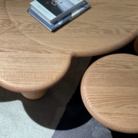 Ensemble de table basse en bois massif de luxe au design moderne français pour salon de villa