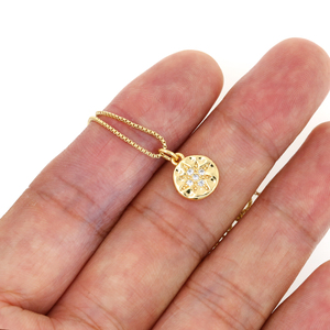 Collar con Colgante de Abeja y Estrella de la Suerte Estilo Vintage Chapado en Oro de 18K con Cadena de Latón con Circonitas Cúbicas para Fiestas, Regalo de Joyería - Product Image 5
