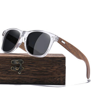 Gafas de Sol de madera de bambú hechas a mano con logotipo personalizado para hombre, gafas de sol polarizadas clásicas Vintage, gafas de sol de diseño de marca con tonos naturales - Product Image 1