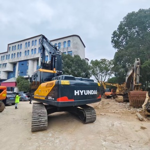 Excavatrice d'occasion Hyundai 220lc-9s de 22 tonnes avec moteur et moteur, capacité de la benne de 1 m, puissance de 125 kW, bon prix en stock - Product Image 4