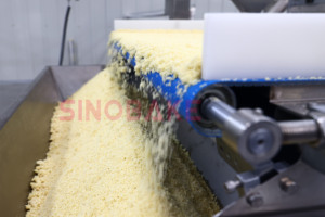 Ligne <span class=keywords><strong>de</strong></span> production <span class=keywords><strong>de</strong></span> chips <span class=keywords><strong>de</strong></span> pommes <span class=keywords><strong>de</strong></span> <span class=keywords><strong>terre</strong></span> à haute productivité SINOBAKE - Product Image 3