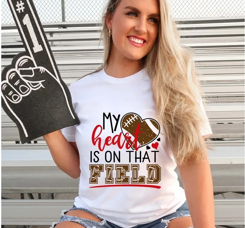 2023 Custom My heart is on that field Football mom t-shirt designs Sticker dtf t shirt transfers for nfl