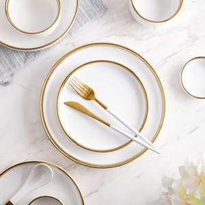 Service de table en céramique de luxe avec incrustations dorées, assiettes à salade, vaisselle pour dîner, bols pour mariage, restaurant - Product Image 1