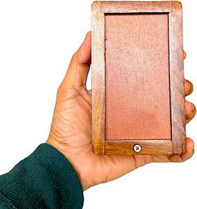 Urna Funeraria de Madera Hecha a Mano para Cenizas de Mascotas, Caja Conmemorativa para Mascotas Queridas, Macho o Hembra Adulto, con Logotipo Personalizado - Product Image 4