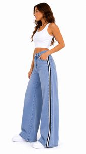 Jeans in Denim a Vita Alta e Gamba Larga con Striscia Laterale Vestibilità Comoda Lunghezza Intera Stile Casual Blu Chiaro in Cotone - Product Image 4