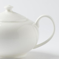 Teko Teh Keramik Bone China Gaya Minimalis Dengan Gagang dan Tutup