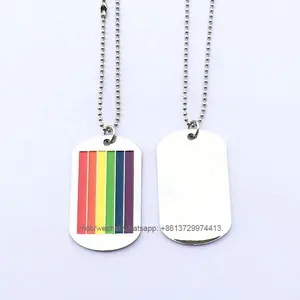 Metallic Trots Maand Lesbiennes Gays Bisexuals Transgender Lgbt Liefde Is Liefde Dog Tags Hanger Collier In Rechthoek