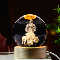 Boule de Cristal Lumineuse 3D Gravée, Sainte Boule de Verre avec Base en Bois, Globe Religieux Chrétien Catholique, Décoration Maison, Cadeau
