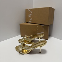 Sandales à talons pour femmes, avec détail nœud sur la bride avant, bout rond, talon aiguille moyen, à enfiler, mules slingback
