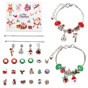 Kit de fabrication de bijoux de Noël DIY, bracelet perlé en alliage de 18 cm pour enfants, coffret cadeau de fêtes - Product Image 3