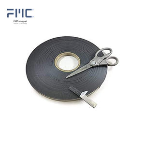 Bandes magnétiques effaçables à sec personnalisées en usine OEM haute brillance pour animaux de compagnie Bandes magnétiques flexibles à écrire/essuyer Aimant en caoutchouc à coupe permanente - Product Image 5