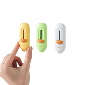 Duck Utility Knife Yellow 7.8 Cm With Keychain Hole For Easy Hanging And Portable Use - Product Image 2