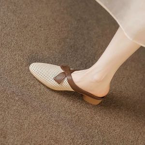<span class=keywords><strong>Creux</strong></span> grande taille respirant vêtements d'extérieur tempérament demi pantoufles pour les femmes 2025 été nouveauté rétro paresseux Sals - Product Image 6
