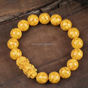 Bracelet unisexe classique en perles de cinabre naturel jaune Pixiu et <span class=keywords><strong>poisson</strong></span> <span class=keywords><strong>rouge</strong></span>, 8-12mm, cristal de Donghai, Chine, vente en gros - Product Image 1