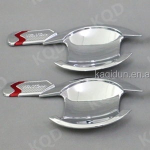 Nuevo Diseño de Manija de Puerta Cromada con Etiqueta Roja, Inserto de Manija de Puerta Triton para Accesorios Mitsubishi Triton L200 2016 - Product Image 1