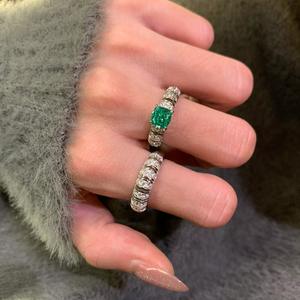 Anillo de Plata de Ley S925 con Media Luna de Diamantes para Mujer, Estilo Vintage con Diamantes Completos de Alto Contenido de Carbono - Product Image 4