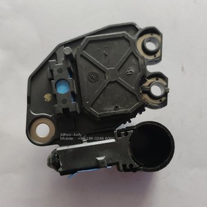 Pour Peugeot véritable nouvel <span class=keywords><strong>alternateur</strong></span> pièces de rechange régulateur de tension 593532 439294 2542599 pour <span class=keywords><strong>alternateur</strong></span> <span class=keywords><strong>Valeo</strong></span> SG15S016 TG15C118 - Product Image 2