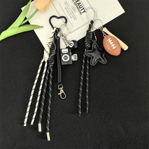 RYCR <span class=keywords><strong>Original</strong></span> Niche Star Accessoires suspendus pour femmes Corde d'escalade <span class=keywords><strong>Porte</strong></span>-clés tissé Sûr Corde suspendue Sac Pendentif à la mode pour - Product Image 6