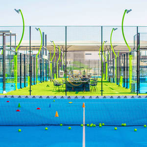 Venta Directa <span class=keywords><strong>de</strong></span> Fábrica: Pista <span class=keywords><strong>de</strong></span> Pádel Panorámica <span class=keywords><strong>de</strong></span> 20 x 10 Metros, Equipamiento Deportivo para Pádel, Precio <span class=keywords><strong>de</strong></span> Cancha <span class=keywords><strong>de</strong></span> Pádel - Product Image 1