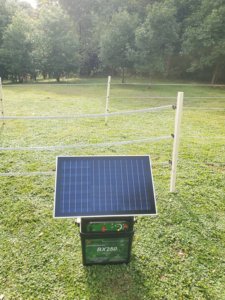 Cerca Eléctrica Solar Impermeable con Energizador de 2.5 Joules, Alimentado por Batería o CA 12000v para un Área de 40 km - Product Image 5