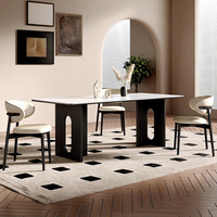 Ensemble de table à manger minimaliste moderne italien, design en marbre suspendu, pieds en bois écologiques, luxe léger pour petit appartement