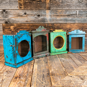 Vitrina de Pared de Madera Pintada Estilo Vintage con Una Puerta y Estante Colgante para Almacenamiento, Mueble Decorativo para Casa de Campo, Hotel u Hogar - Product Image 1