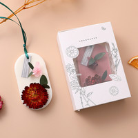 Vente chaude Creative Design Art Aromathérapie Tablette Bougie À La Main Armoire Suspendue Cire De Soja Bougie Parfumée avec Des Fleurs Séchées