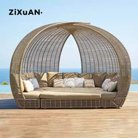 Cabaña de Mimbre con Techo de Arco para Varias Personas, Sofá de Exterior Impermeable para Piscina con Cojines