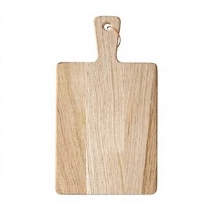 Grande planche à découper en bois avec design antidérapant pour une découpe et un hachage sûrs en cuisine - Product Image 1