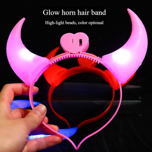 Serre-tête LED lumineux en forme de cornes de diable pour enfants et adultes - Accessoire capillaire coloré et lumineux pour Halloween, concerts et fêtes d'anniversaire - Product Image 6