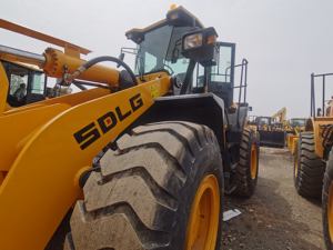 Excellentes performances 90% Nouveau chargeur frontal d'occasion 5 tonnes Cummins Engine Prix d'assurance qualité - Product Image 6