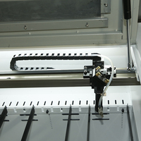 Machine de gravure et de découpe au laser CO2 Ruijie pour vêtements, plexiglas, bois et papier