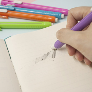 Lot de gommes transparentes en forme de baril, couleurs <span class=keywords><strong>pastel</strong></span> assorties, <span class=keywords><strong>pour</strong></span> les magasins de papeterie et la vente au détail - Product Image 4