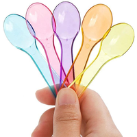Cuillères de dégustation jetables transparentes courtes en plastique robuste, cuillères de dégustation pour glaces et desserts, cuillères pour échantillons de yaourts et amuse-gueules