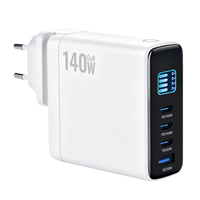 Pengisi Daya Perjalanan Terlaris QC3.0 30w Adaptor Pengisi Daya Multi-Perangkat dengan Layar TFT untuk Laptop  140W GaN Charger Custom