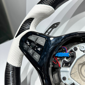 Volant de <span class=keywords><strong>voiture</strong></span> en fibre de carbone à trois étages pour BMW Série 3, Série 5, Série 6, X3, X5, X6, G20, G28, G30, G38, G80, G82, mise à niveau personnalisée - Product Image 5