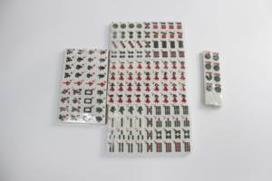 Modern Luxury American <b>Mahjong</b> <b>Set</b> 152 Tiles Melamine Durable Eco-Friendly Game <b>Set</b> Blue Green Pink Red Beige Color Options Bare - Product Image 5