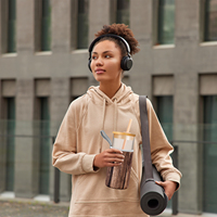Gobelet en verre à bulles personnalisé avec nouveau logo, couvercle en bambou, réutilisable, pour thé au lait, avec couvercle en bambou, bouteilles en verre pour spiritueux