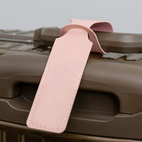 Étiquette de bagage d'embarquement en cuir PU de voyage de carte d'embarquement de couleur bonbon longue étiquette de passeport et de bagage anti-perte