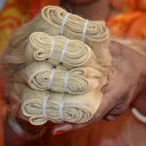 613 Blonde Bundels Golvende Ruwe Indiase Cuticula Uitgelijnd Produceert Natuurlijke Kleur Haar Menselijk Haar