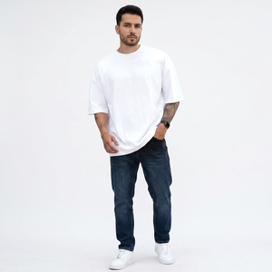 T-shirt Homme Formel Personnalisé à Logo Avant en Tissu Peigné 100% Coton, Coupe Oversize, Anti-Boulochage, Manches Courtes – Vente en Gros à Prix Abordable - Product Image 1