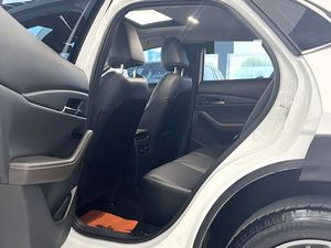 <span class=keywords><strong>Mazda</strong></span> CX-30 <span class=keywords><strong>SUV</strong></span> Usado de Alta Calidad, 2.0L Gasolina, Automático, Asientos Oscuros, Modelo <span class=keywords><strong>2023</strong></span>, <span class=keywords><strong>Precio</strong></span> Económico para el Mercado de Rusia y África - Product Image 4