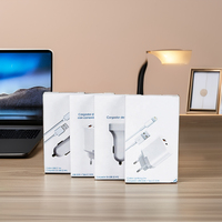 Boîte d'emballage en papier avec câble de données de chargeur suspendu personnalisé pour casque d'écoute avec feuille de fenêtre UV pour accessoires de téléphone pour appareil photo et montre
