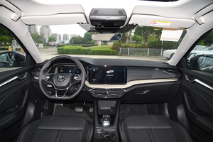 SKODA Octavia Berline de Luxe 2025 d'occasion, Essence Turbocompressée 1.4T 150CV, Automatique, Conduite à Gauche, Mida en Chine - Product Image 3