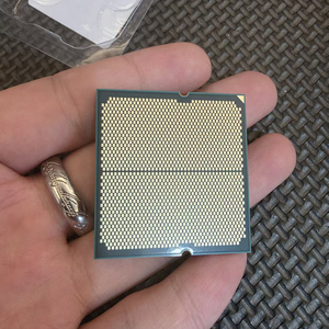โปรเซสเซอร์เดสก์ท็อปรุ่นใหม่ล่าสุด Ryzen 7 7700 พร้อม 8 คอร์ และความเร็ว 3.8 GHz เหมาะสำหรับการเล่นเกมและการสร้างเนื้อหา - Product Image 3