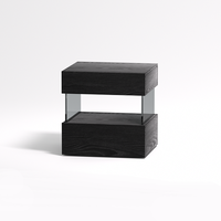 Table de chevet carrée moderne à double niveau avec cadre en verre