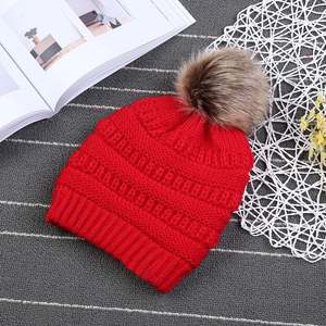 Gorro de Invierno Grueso y Cálido para Mujer, Gorro de Punto con Pompones de Piel, Gorro Fedora de Lujo, Gorro Holgado de Cable, Gorro de Moda Informal - Product Image 2