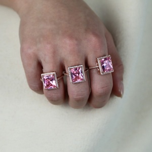 Anello con Grande Zirconia Cubica Rosa Taglio Principessa per Donne, Design per <span class=keywords><strong>Matrimonio</strong></span> e Fidanzamento, Gioielleria alla Moda - Product Image 6