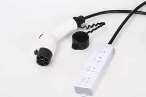 Pistolet de recharge portable pour véhicules électriques, équipement de conversion d'énergie pour véhicules électriques domestiques aux normes nationales, automobile - Product Image 6