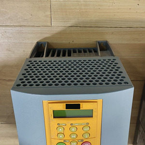 690PC/0075/400/0/0/0/0/B00/0 690-432160C0-B00P00-A400 Variador de Frecuencia CA de 7.5KW - Product Image 6